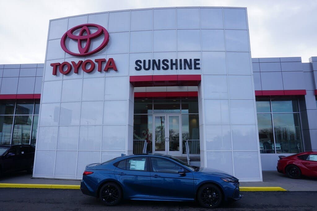 2026 Toyota Camry SE FWD