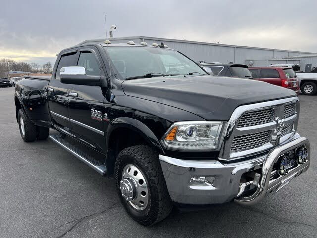 2014 RAM 3500 Laramie Crew Cab LB DRW 4WD