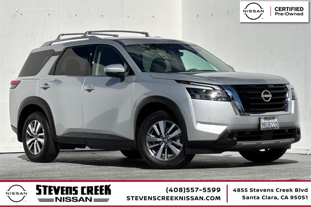 2024 Nissan Pathfinder SL FWD