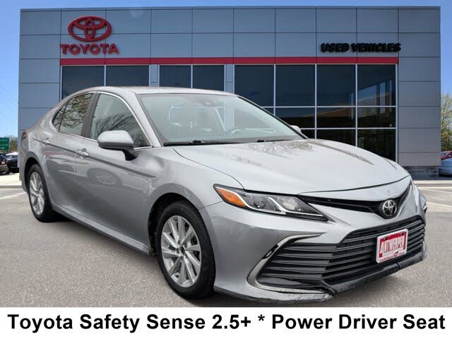 2022 Toyota Camry LE FWD