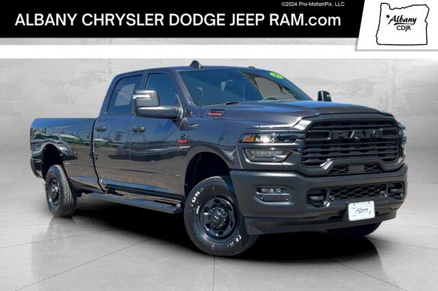 2025 RAM 2500 Tradesman Crew Cab LB 4WD