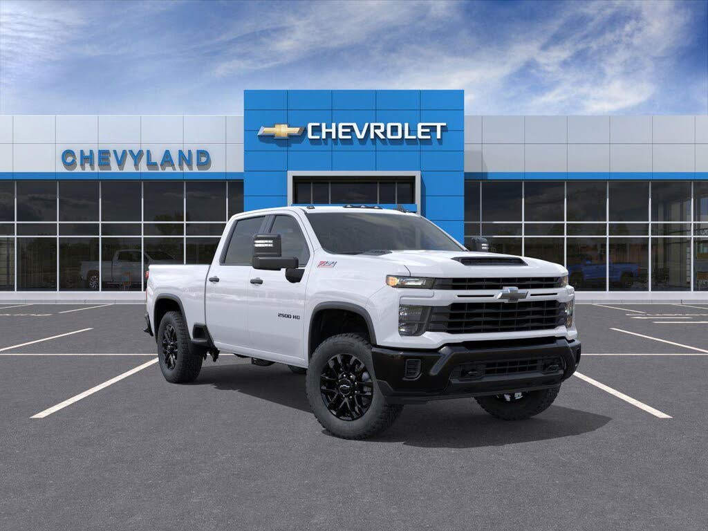 2026 Chevrolet Silverado 2500HD Custom Crew Cab 4WD