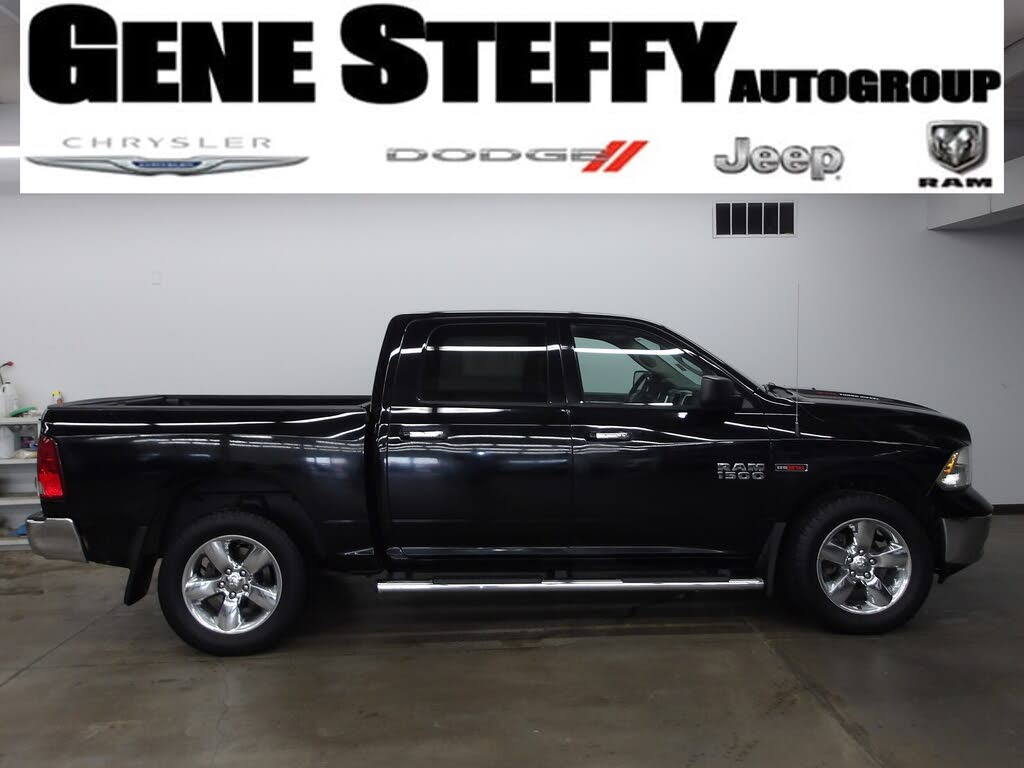 2015 RAM 1500 SLT Crew Cab 4WD