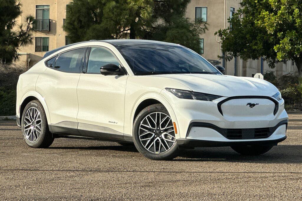 2025 Ford Mustang Mach-E Premium RWD