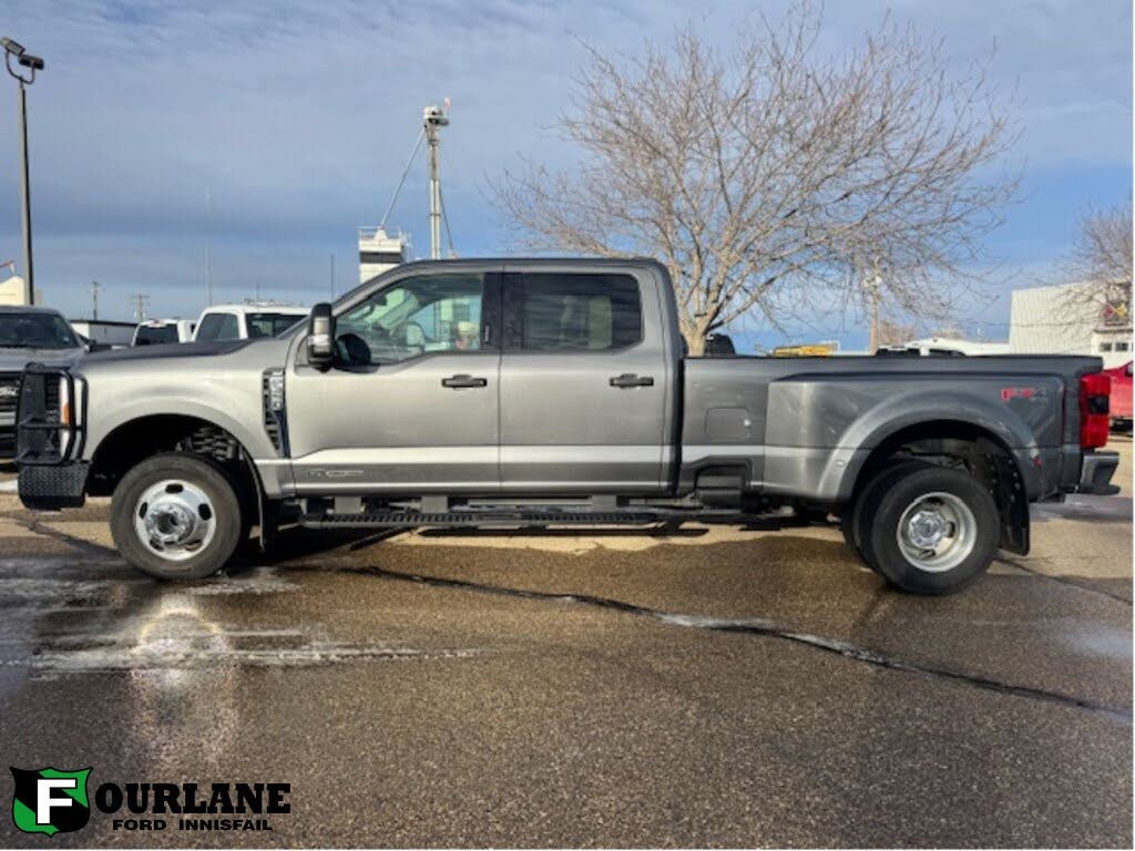2023 Ford F-350 Super Duty XLT Crew Cab LB DRW 4WD