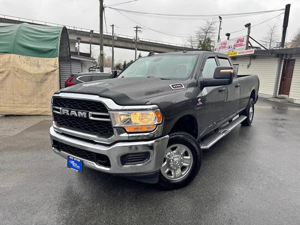 2023 RAM 3500 Tradesman Crew Cab LB 4WD