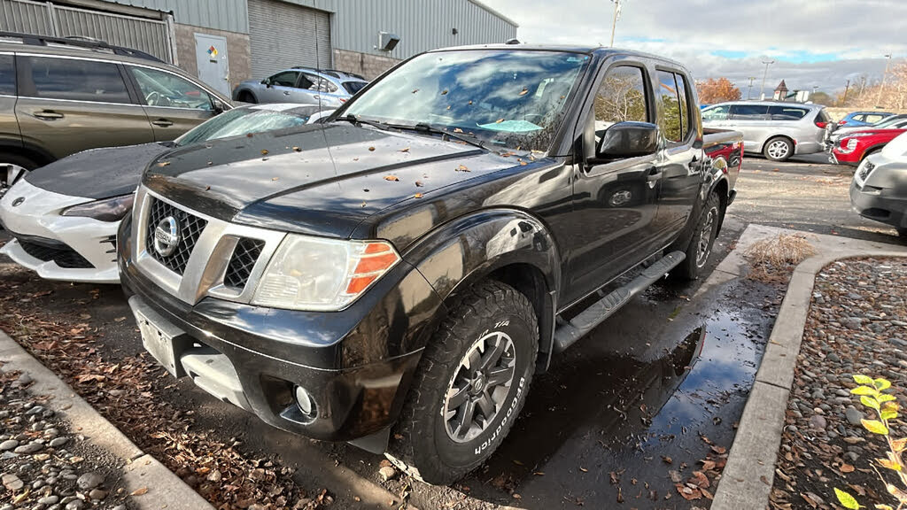 2018 Nissan Frontier PRO-4X Crew Cab 4WD