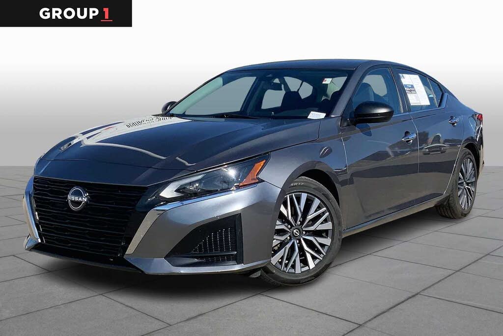 2024 Nissan Altima 2.5 SV FWD