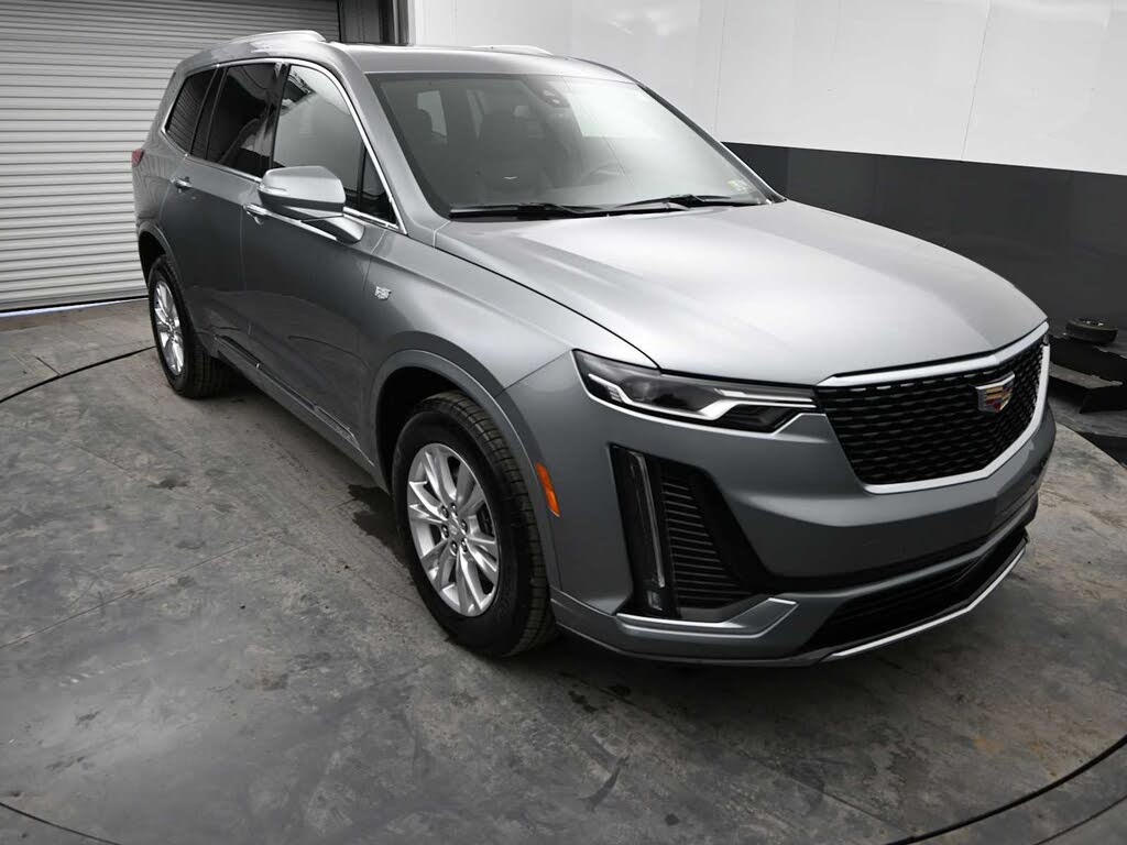 2025 Cadillac XT6 Luxury AWD