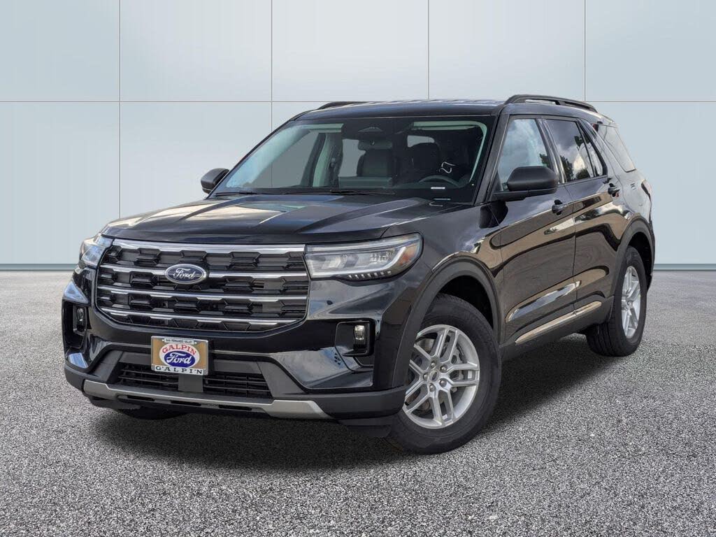 2025 Ford Explorer Active RWD