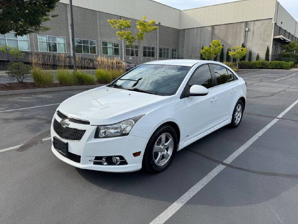 2013 Chevrolet Cruze 1LT Sedan FWD