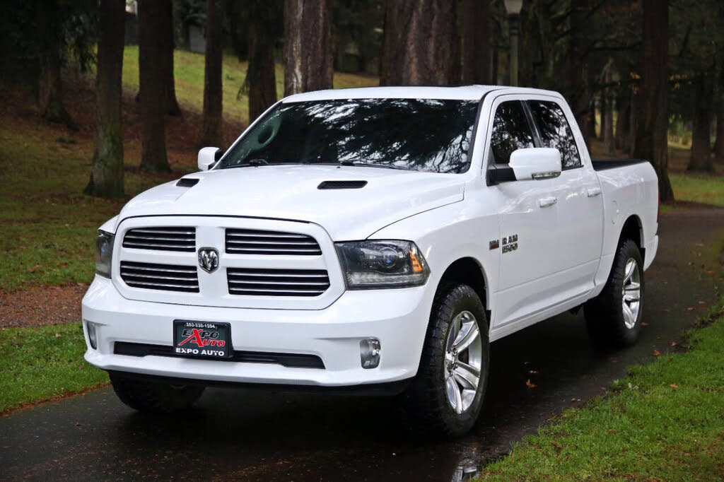 2015 RAM 1500 Sport Crew Cab 4WD