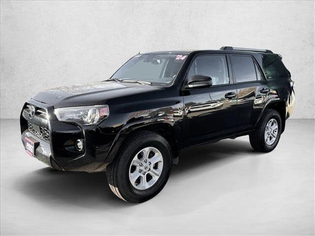 2024 Toyota 4Runner SR5 4WD