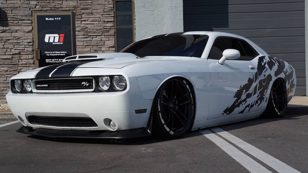 2014 Dodge Challenger R/T Plus RWD