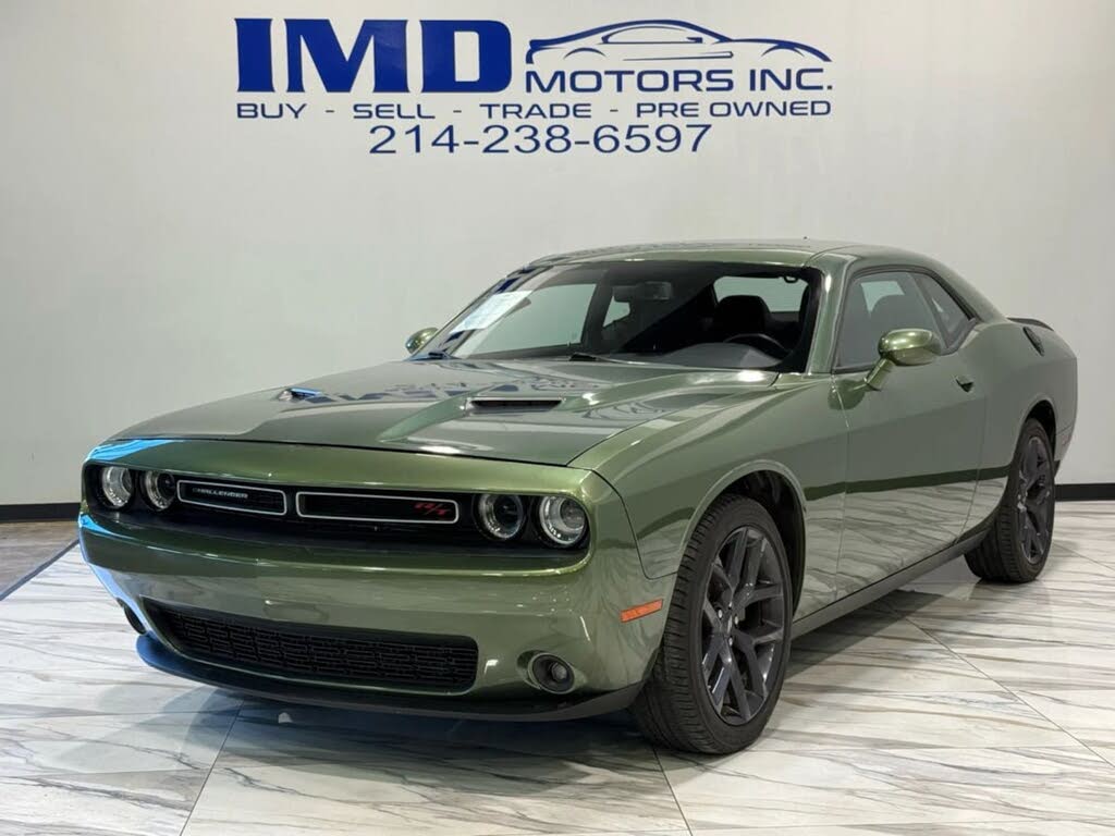 2023 Dodge Challenger SXT RWD