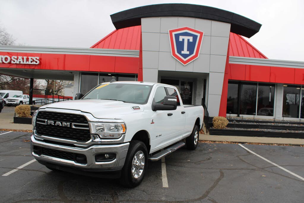 2024 RAM 3500 Big Horn Crew Cab LB 4WD