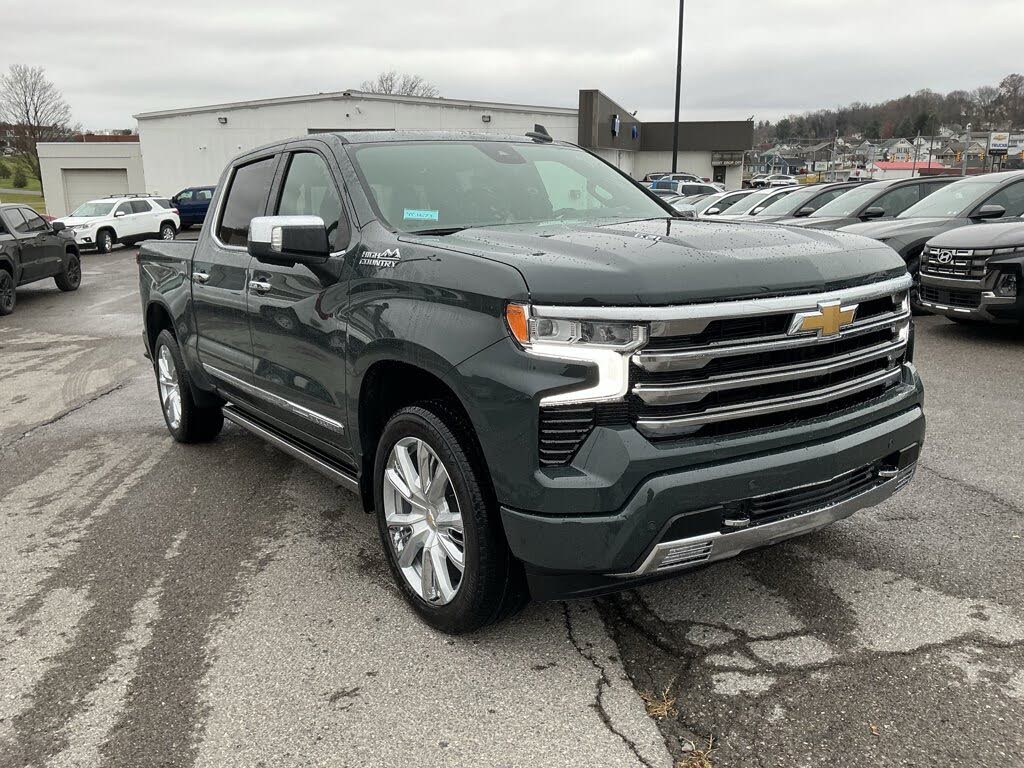 2026 Chevrolet Silverado 1500 High Country Crew Cab 4WD