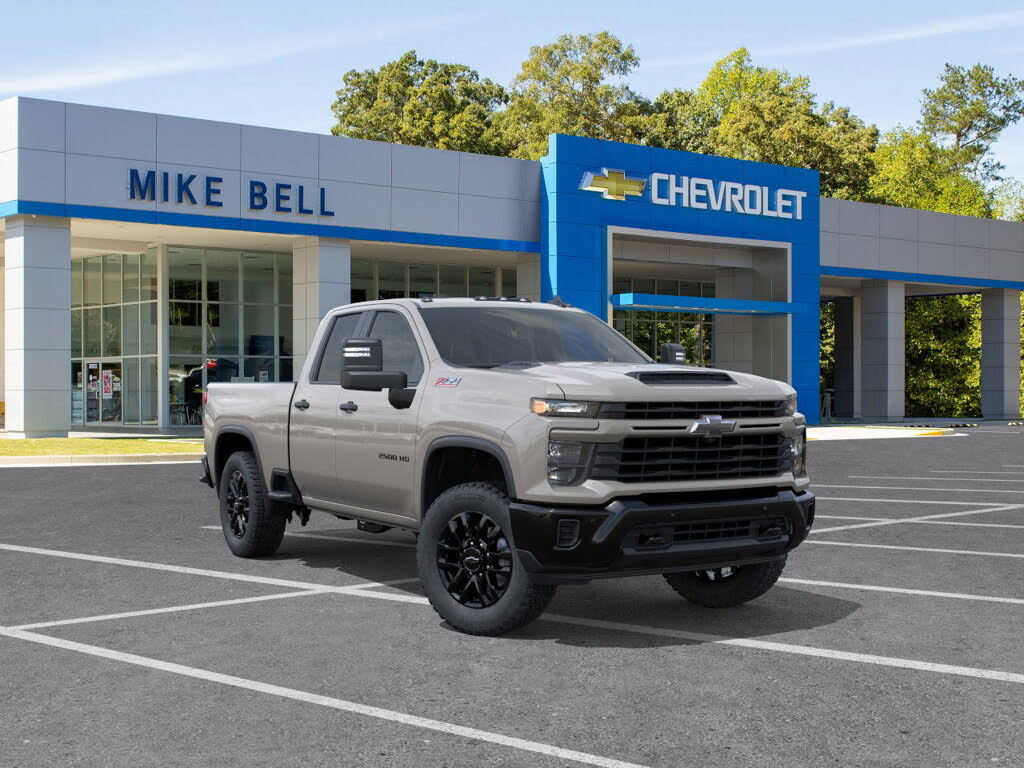2026 Chevrolet Silverado 2500HD Custom Double Cab 4WD