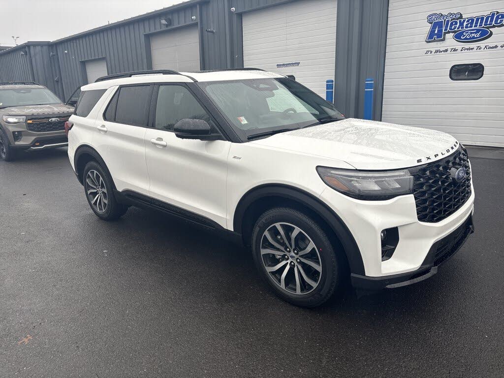 2026 Ford Explorer ST-Line AWD