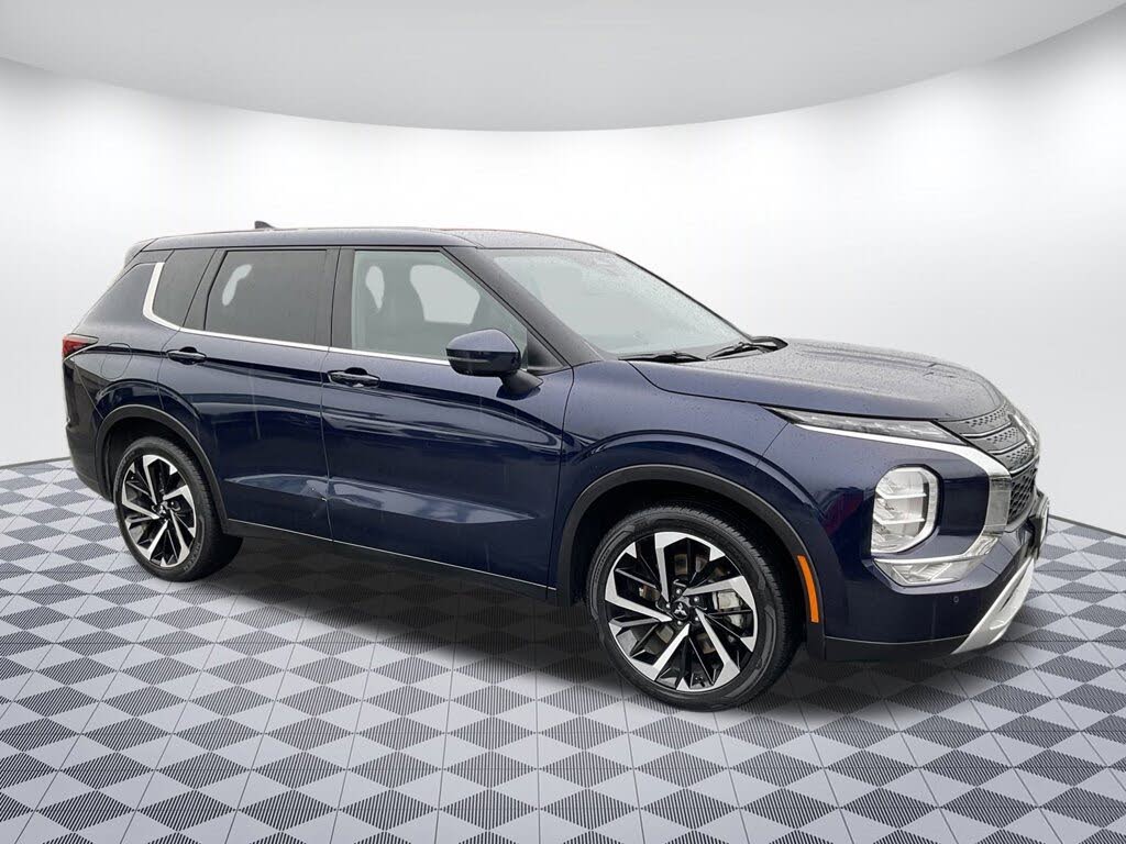 2024 Mitsubishi Outlander SE Black Edition FWD