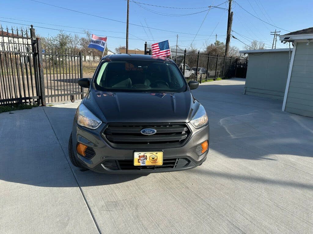 2017 Ford Escape S FWD