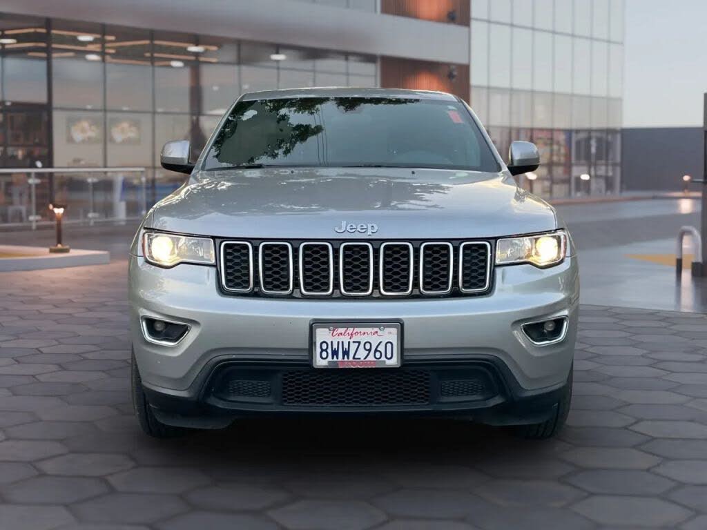 2018 Jeep Grand Cherokee Laredo E 4WD