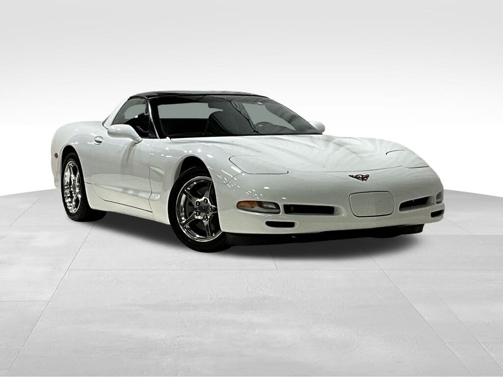 2004 Chevrolet Corvette Coupe RWD
