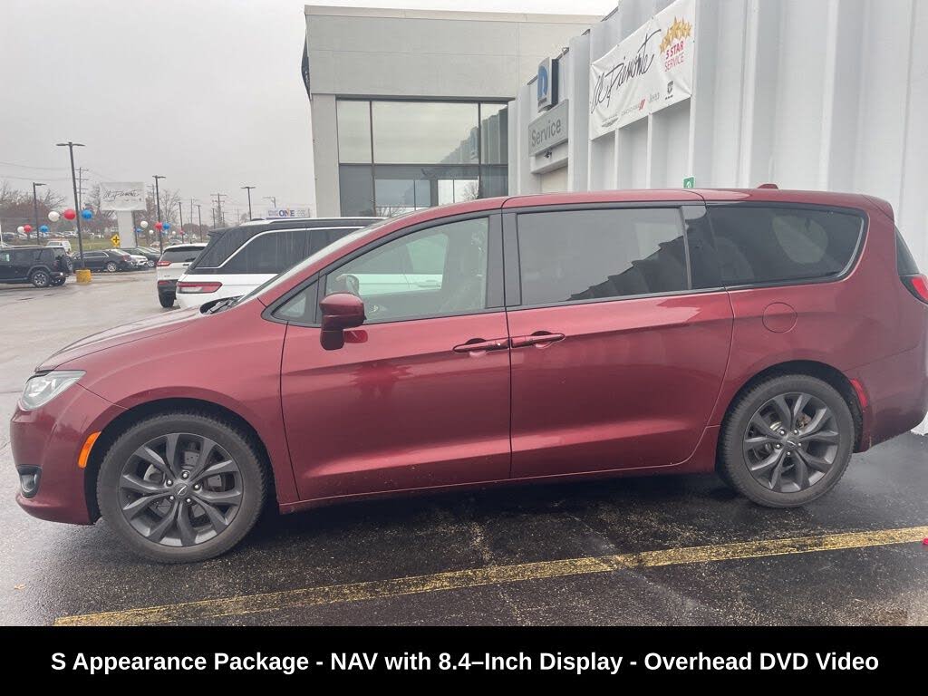 2018 Chrysler Pacifica Touring Plus FWD