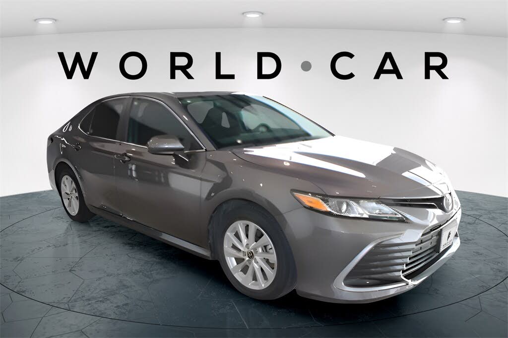 2021 Toyota Camry LE FWD