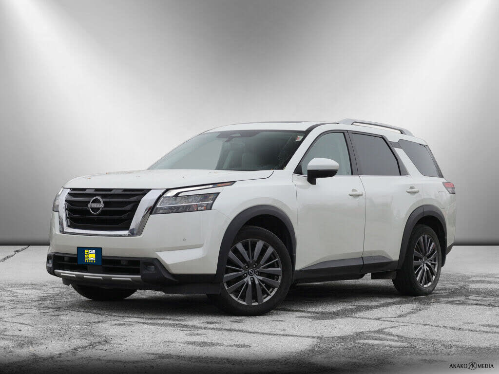 2022 Nissan Pathfinder SL 4WD