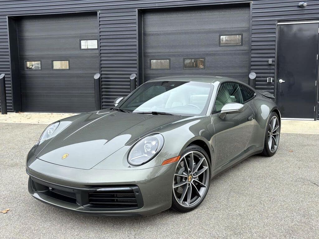 2022 Porsche 911 Carrera Coupe RWD