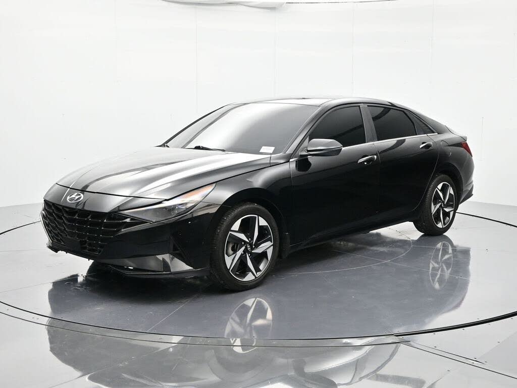 2023 Hyundai Elantra Limited FWD