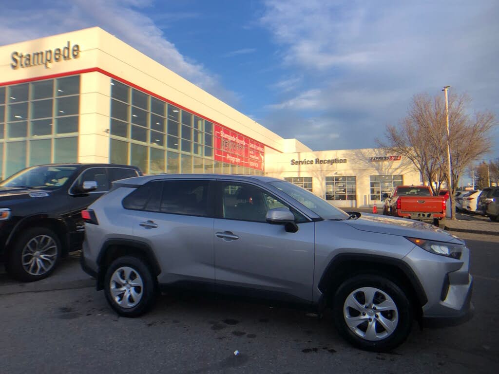 2024 Toyota RAV4 LE AWD
