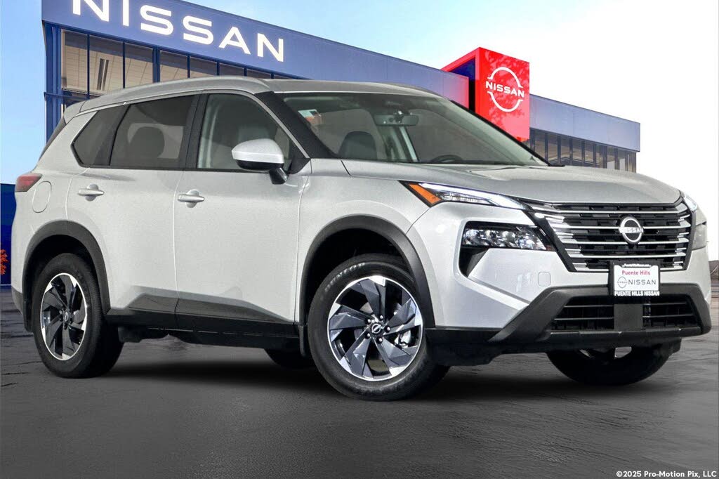2025 Nissan Rogue SV FWD