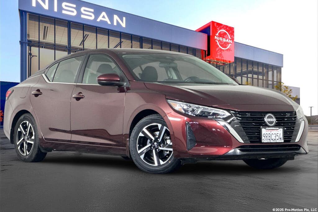 2025 Nissan Sentra SV FWD