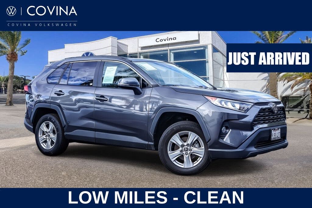 2021 Toyota RAV4 XLE FWD