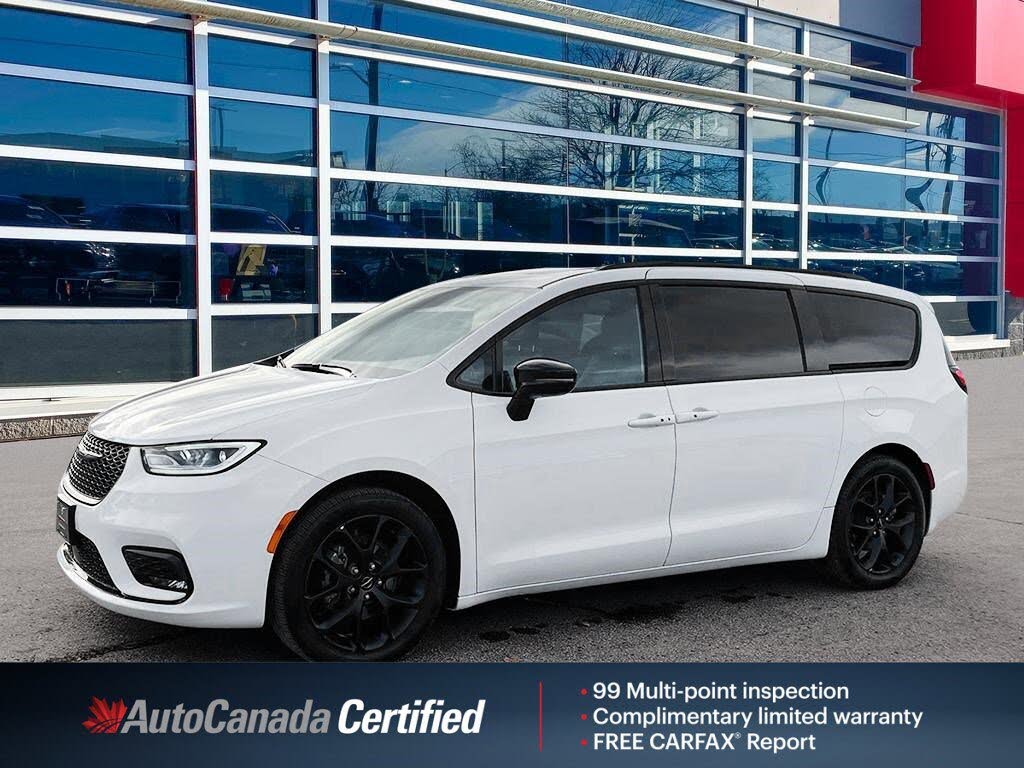 Chrysler Pacifica Limited FWD 2024