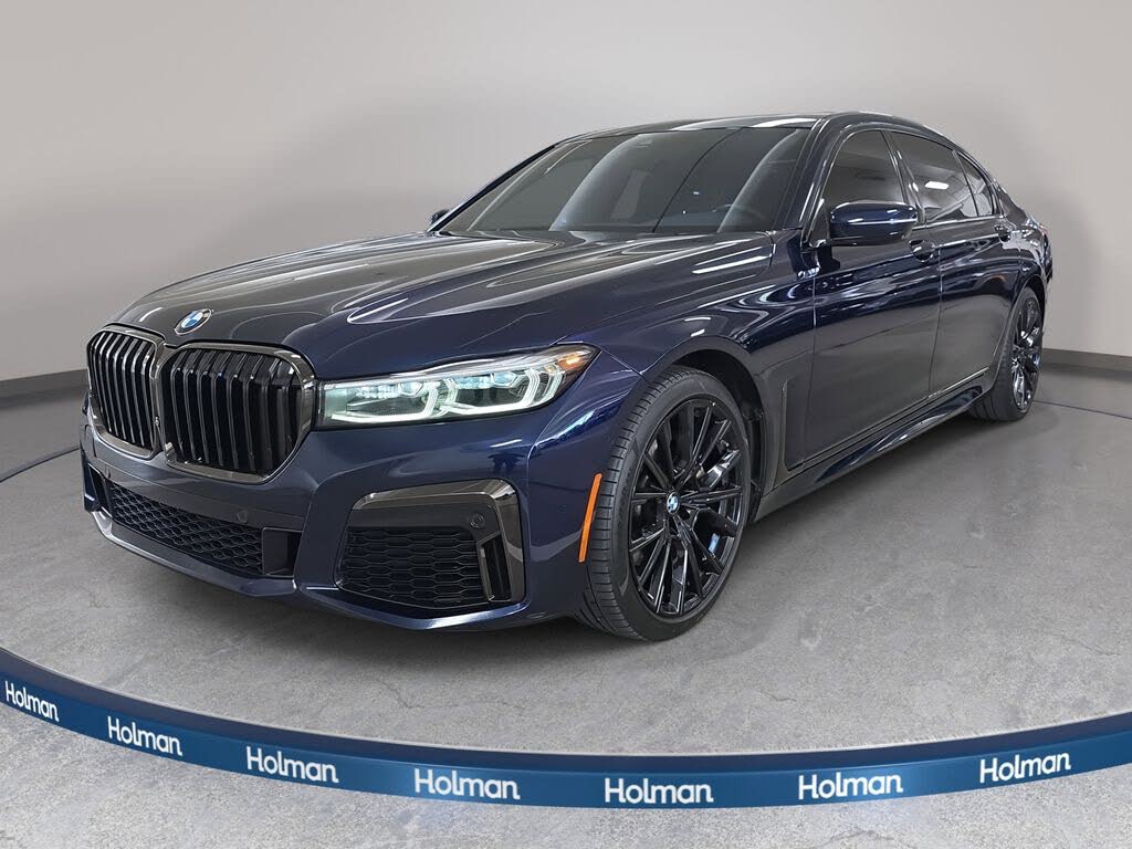 2022 BMW 7 Series 740i RWD