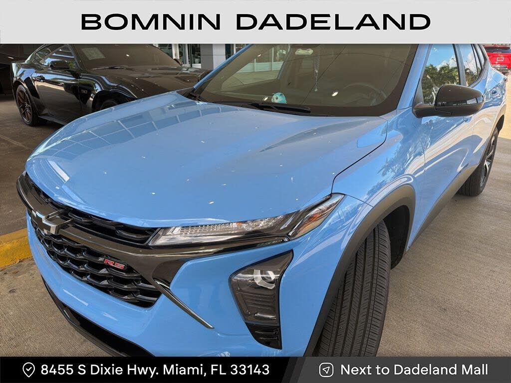 2024 Chevrolet Trax RS with 1RS FWD