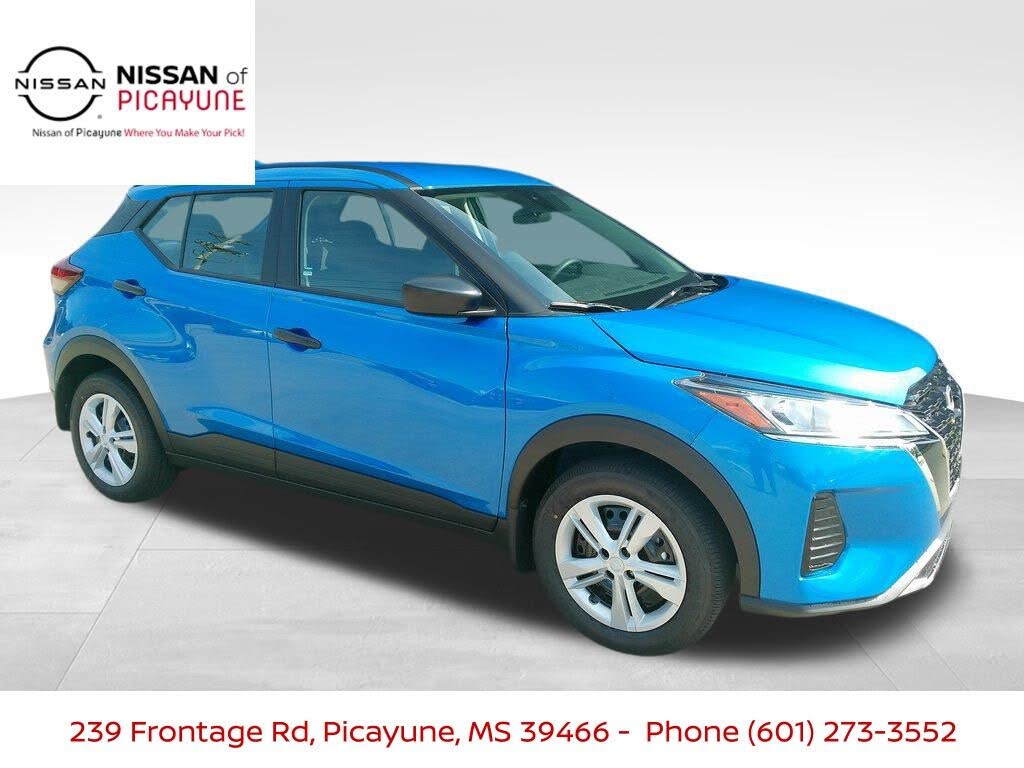 2025 Nissan Kicks Play S FWD