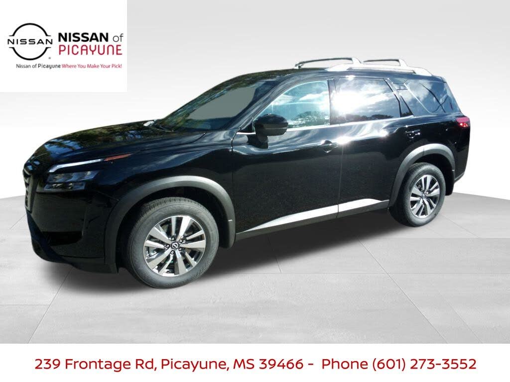 2025 Nissan Pathfinder SL FWD