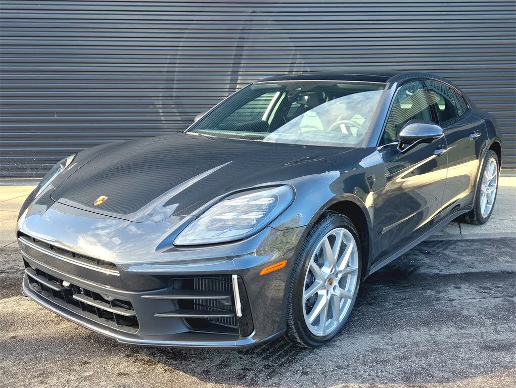 2025 Porsche Panamera 4 AWD