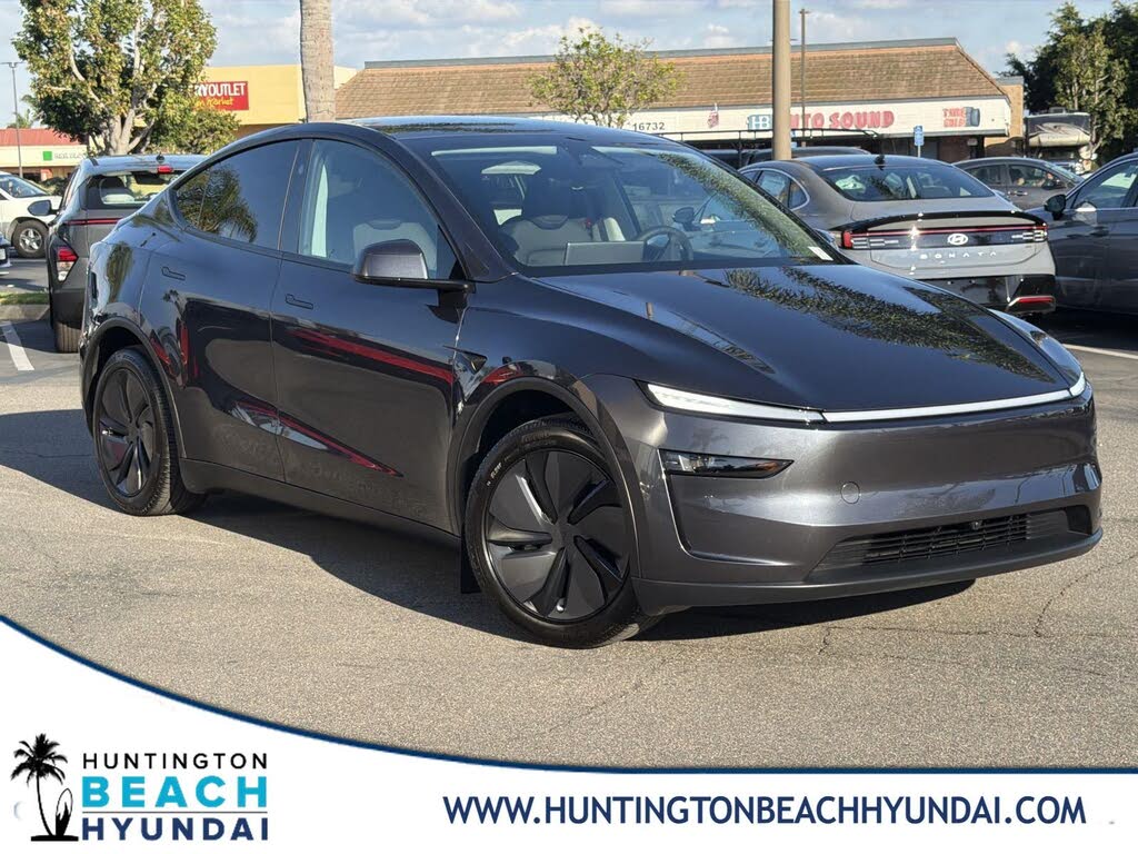 2026 Tesla Model Y Long Range RWD