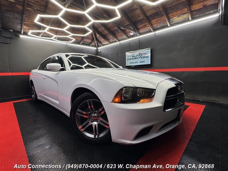 2013 Dodge Charger SE RWD