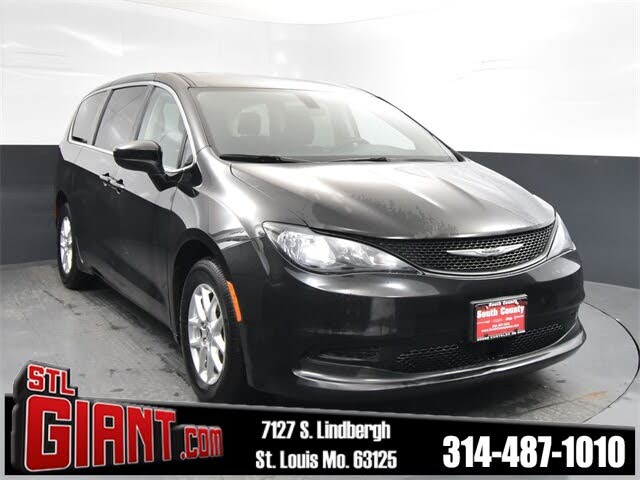 2022 Chrysler Voyager LX FWD