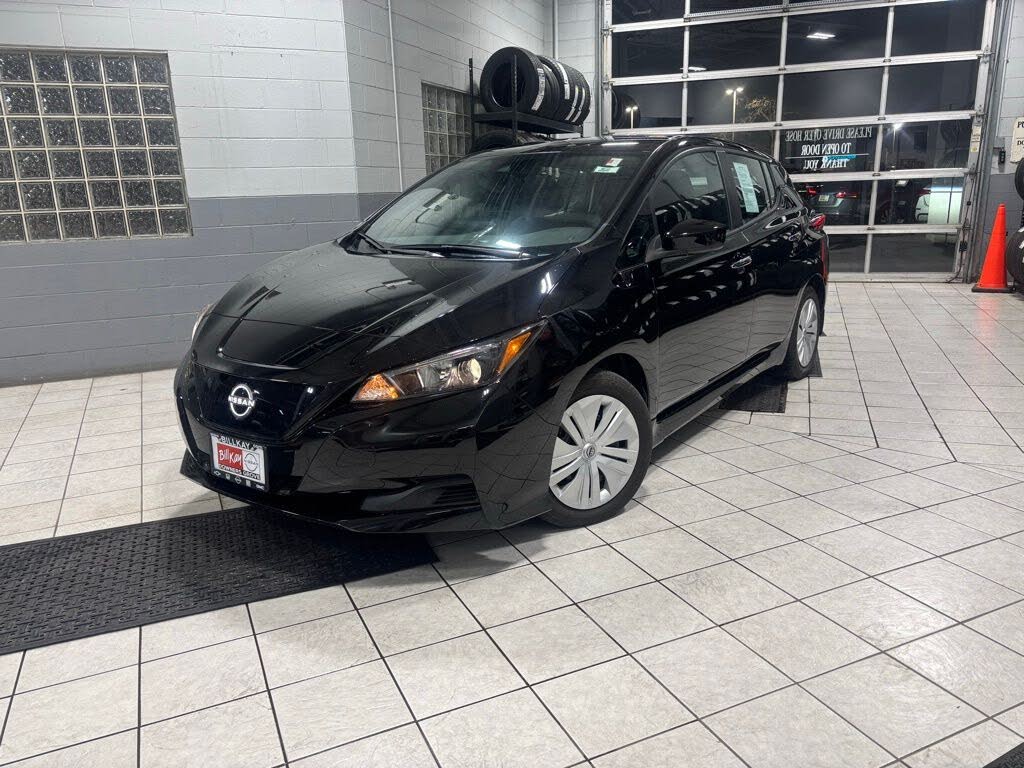 2024 Nissan LEAF S FWD