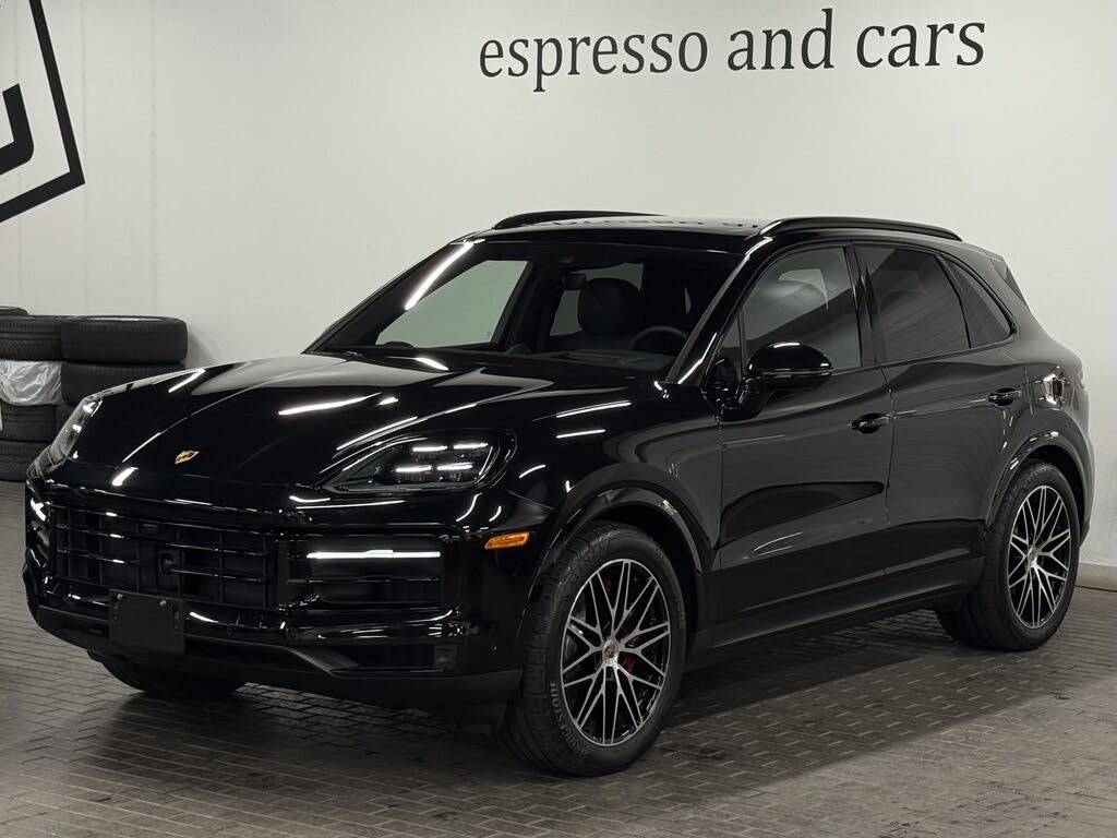 2025 Porsche Cayenne S AWD