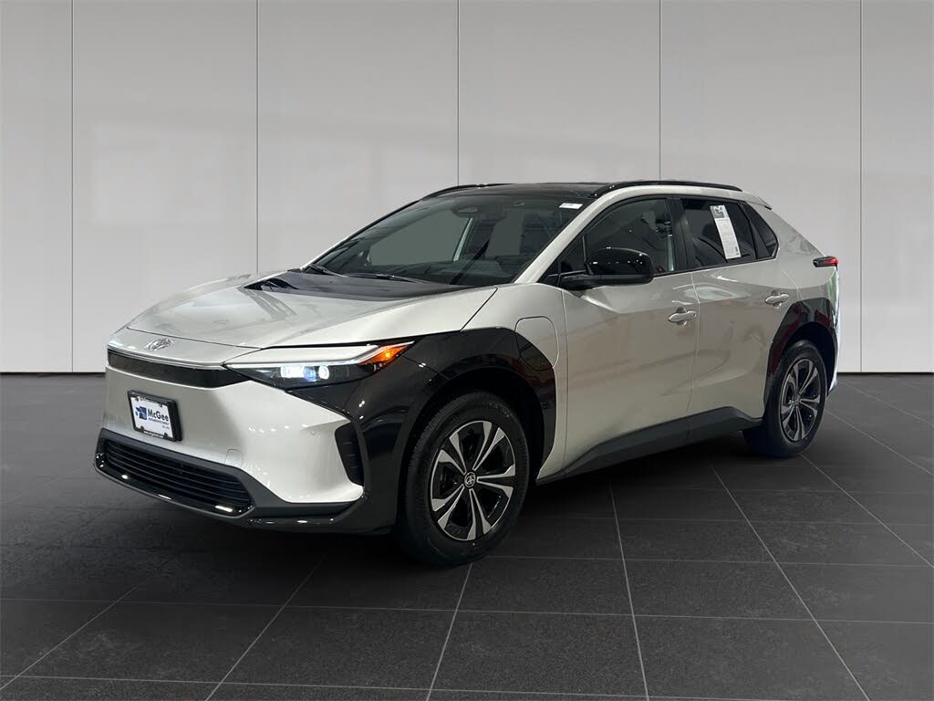 2025 Toyota bZ4X XLE AWD