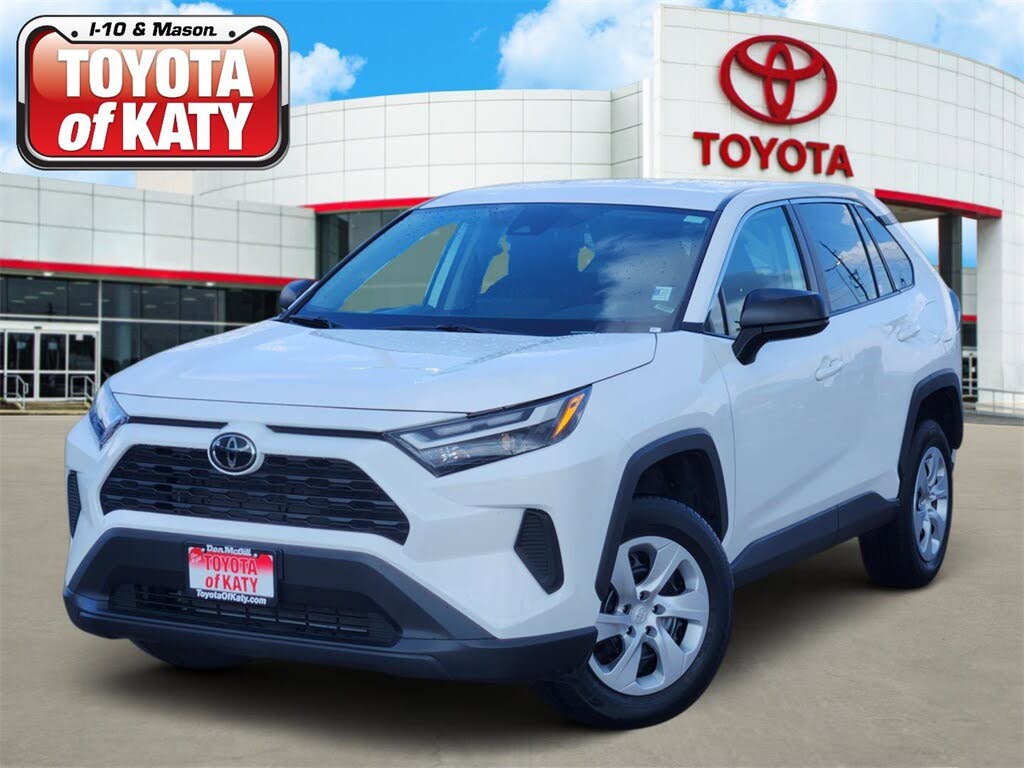 2025 Toyota RAV4 LE FWD