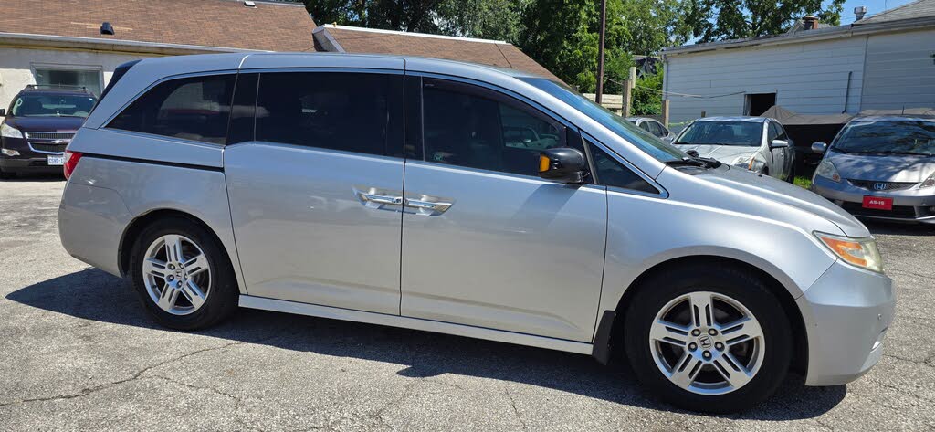 Honda Odyssey Touring FWD 2012